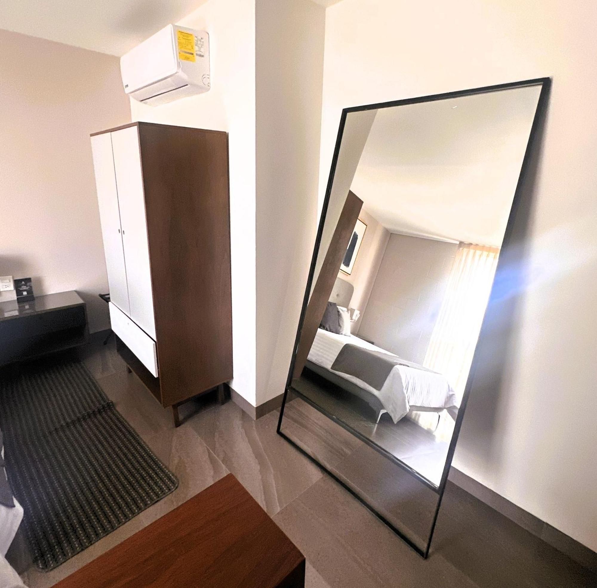 Arboleda 5 Luxury Lofts Aparthotel Silao Exterior photo